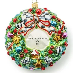 MacKenzie-Childs 2024 Wreath Glass Ornament< Holiday