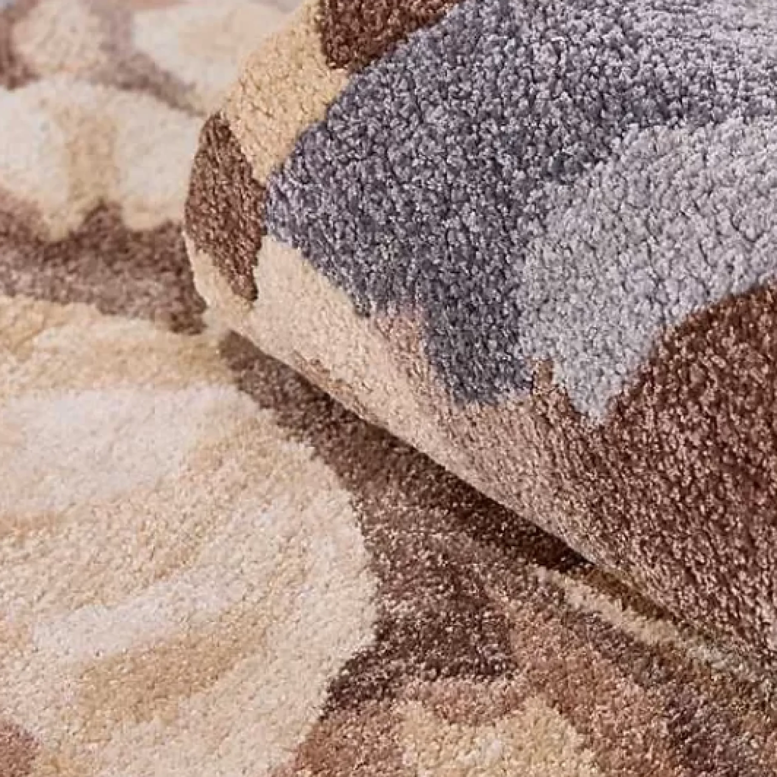 MacKenzie-Childs Coco Rose 3' x 5' Rug< Rugs