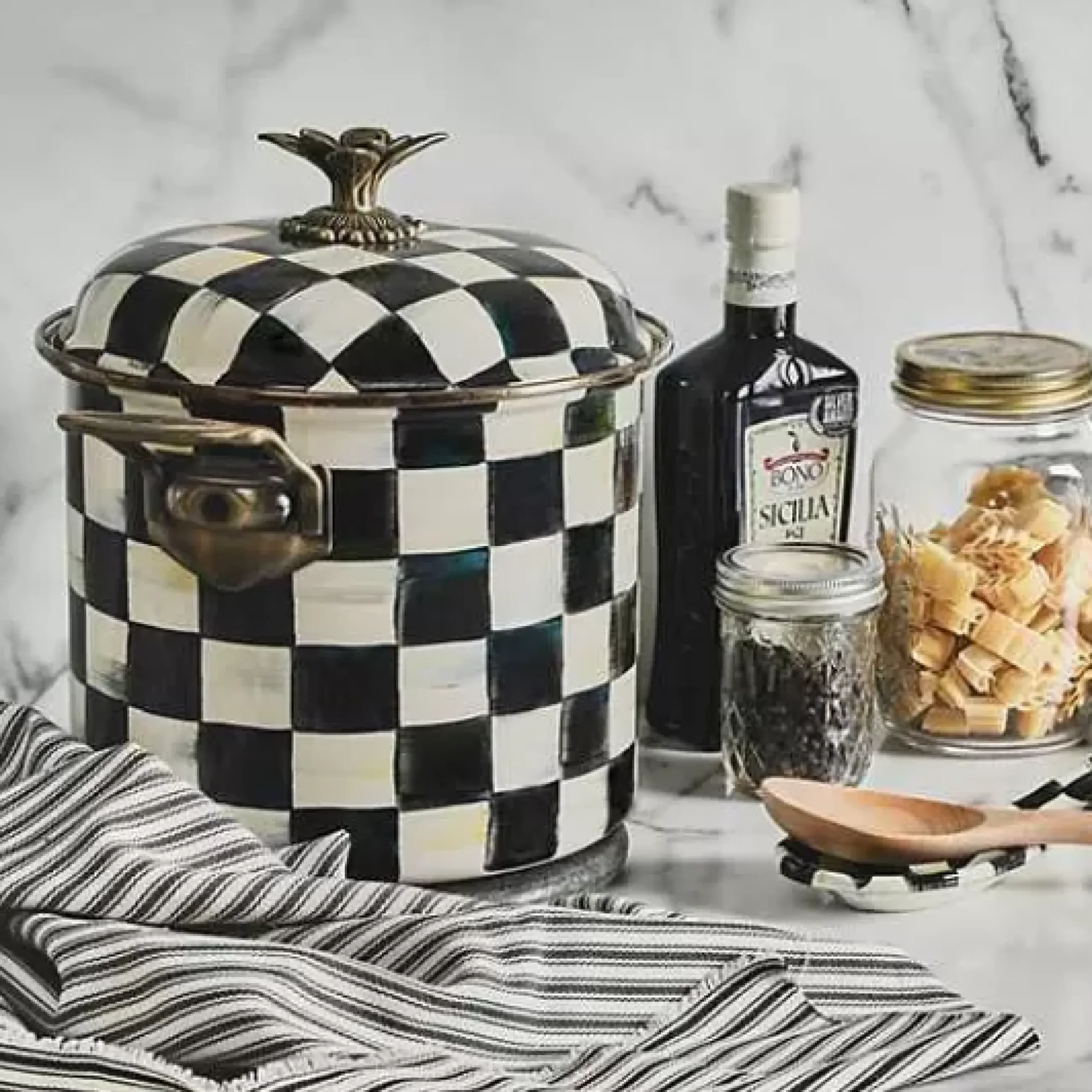 MacKenzie-Childs Courtly Check 7 Quart Stockpot< Cookware & Bakeware