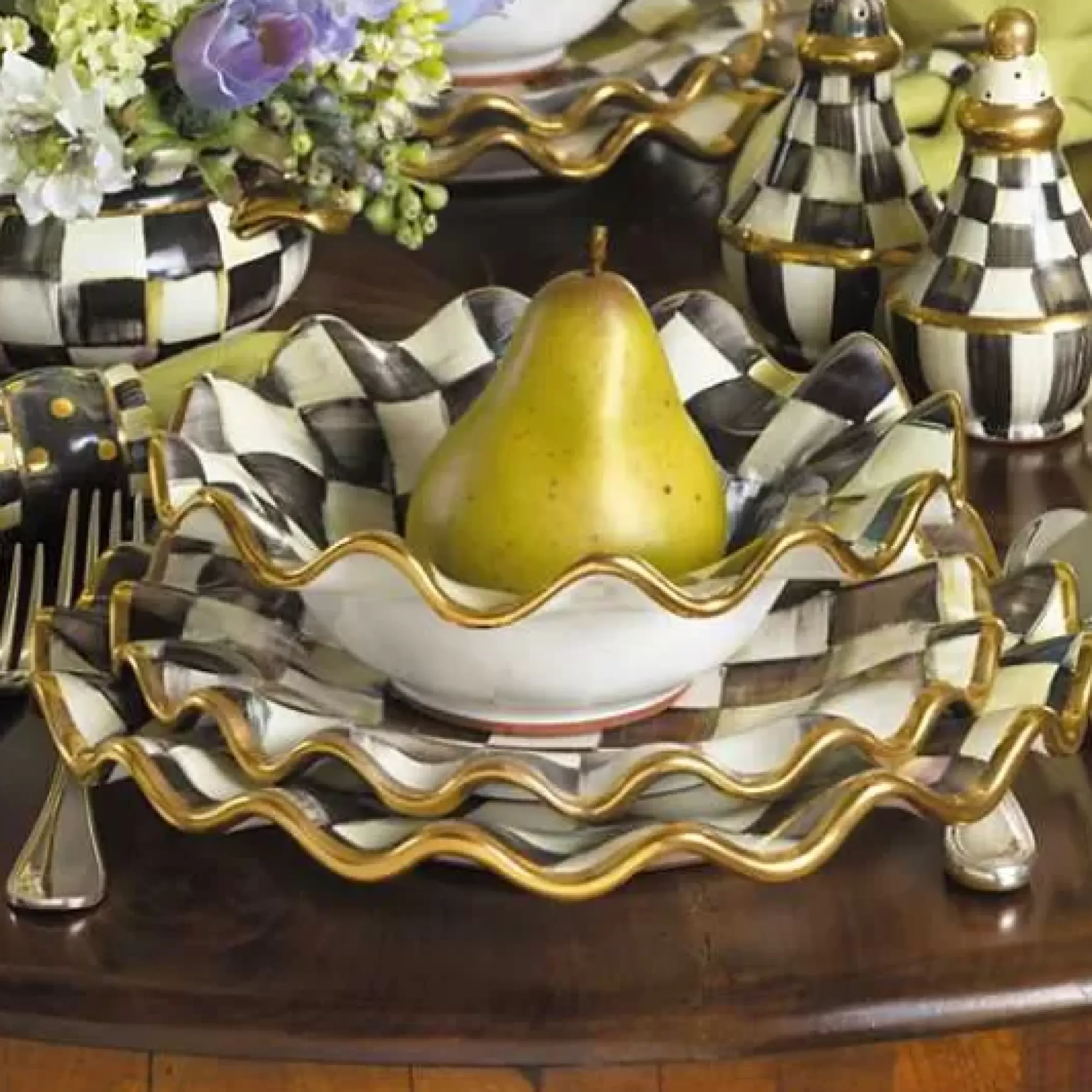 MacKenzie-Childs Courtly Check Ceramic Fluted Dinner Plate< Dinnerware & Flatware