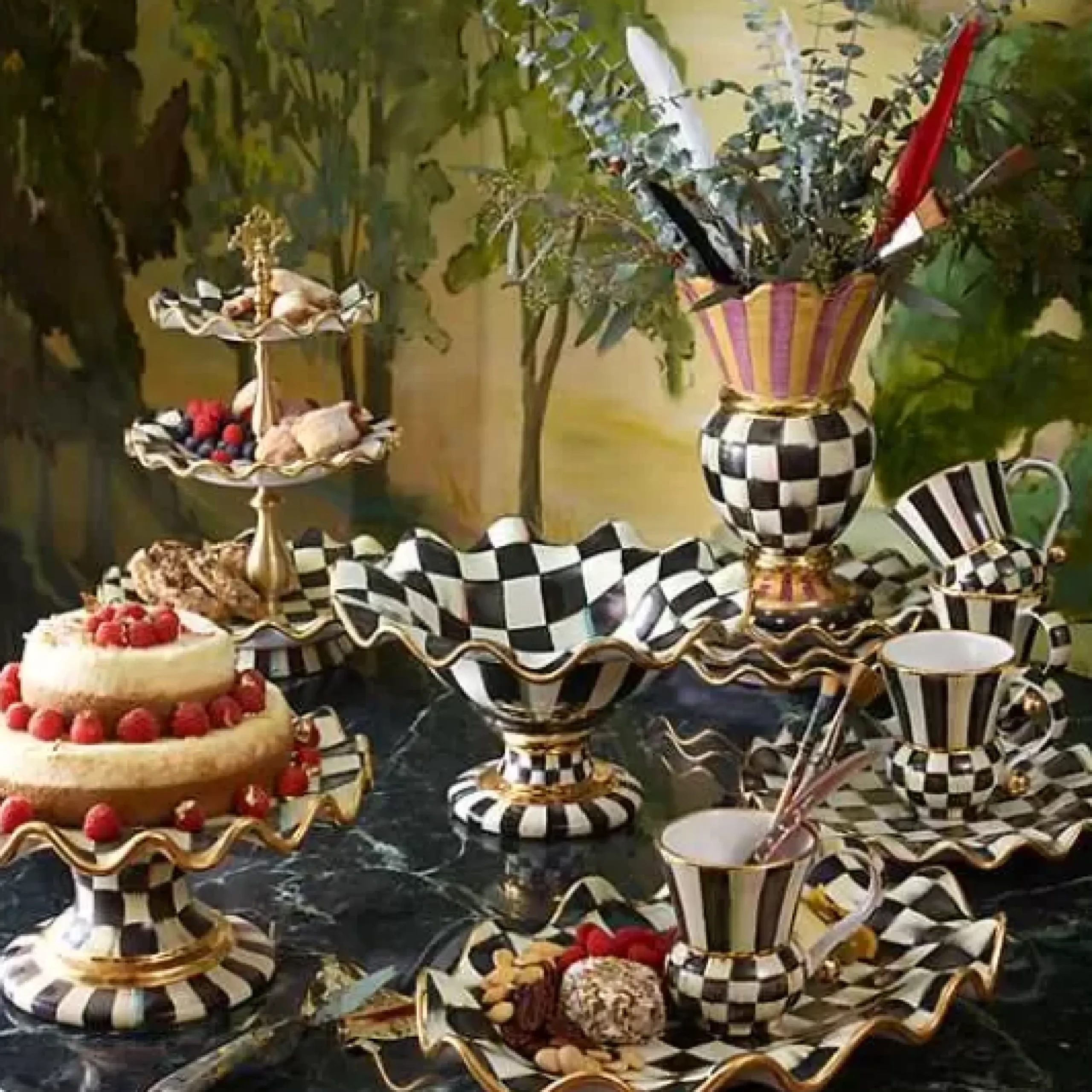MacKenzie-Childs Courtly Check Ceramic Mug< The Coffee Shop|Drinkware