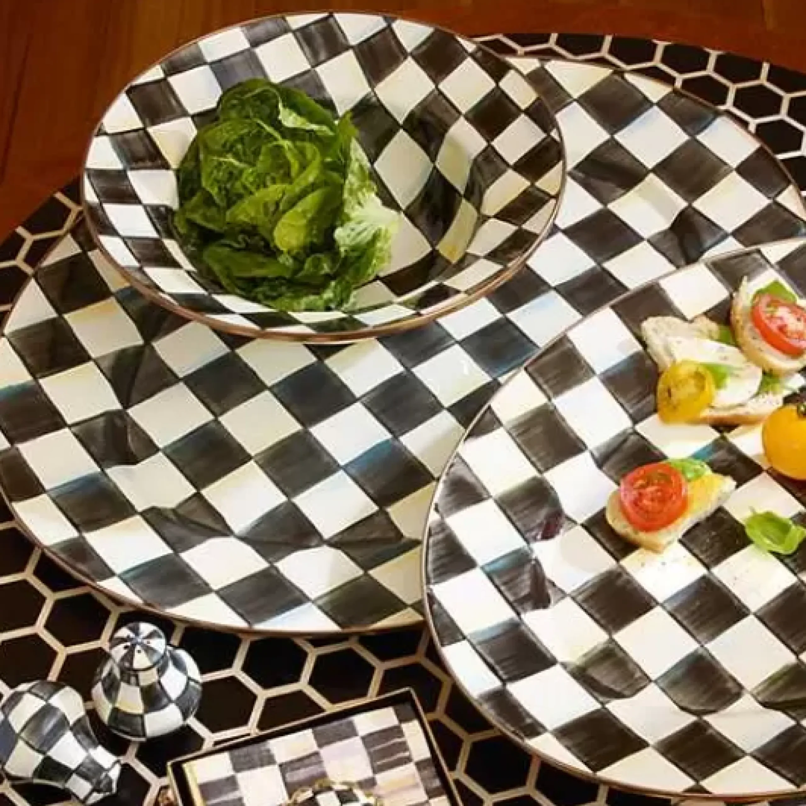 MacKenzie-Childs Courtly Check Large Oval Platter< Bar Entertaining|Serveware