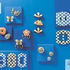 MacKenzie-Childs Courtly Check Petit Four Round Knob< Finishing Touches|Room Accents