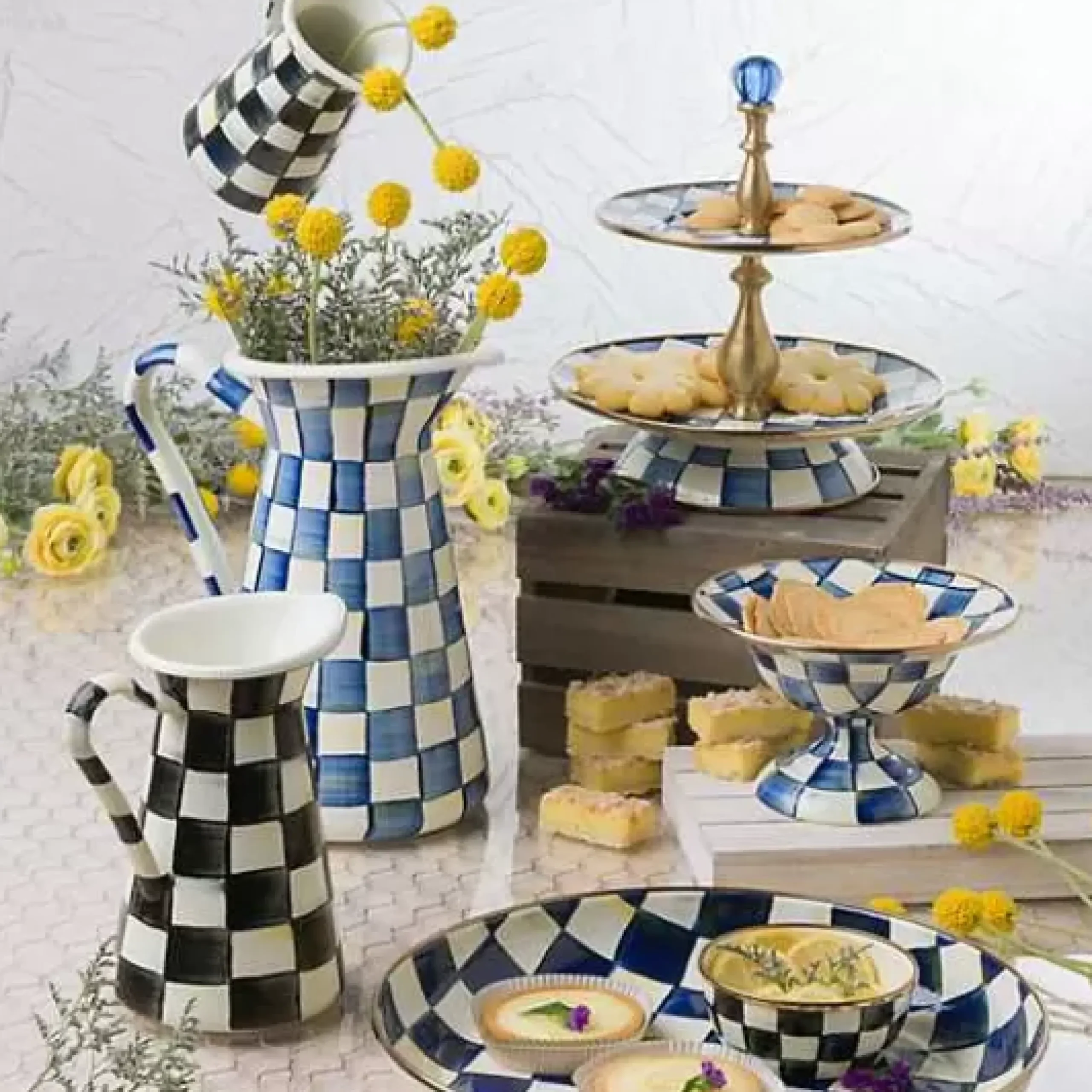 MacKenzie-Childs Courtly Check Pinch Bowl< Bar Entertaining|Serveware