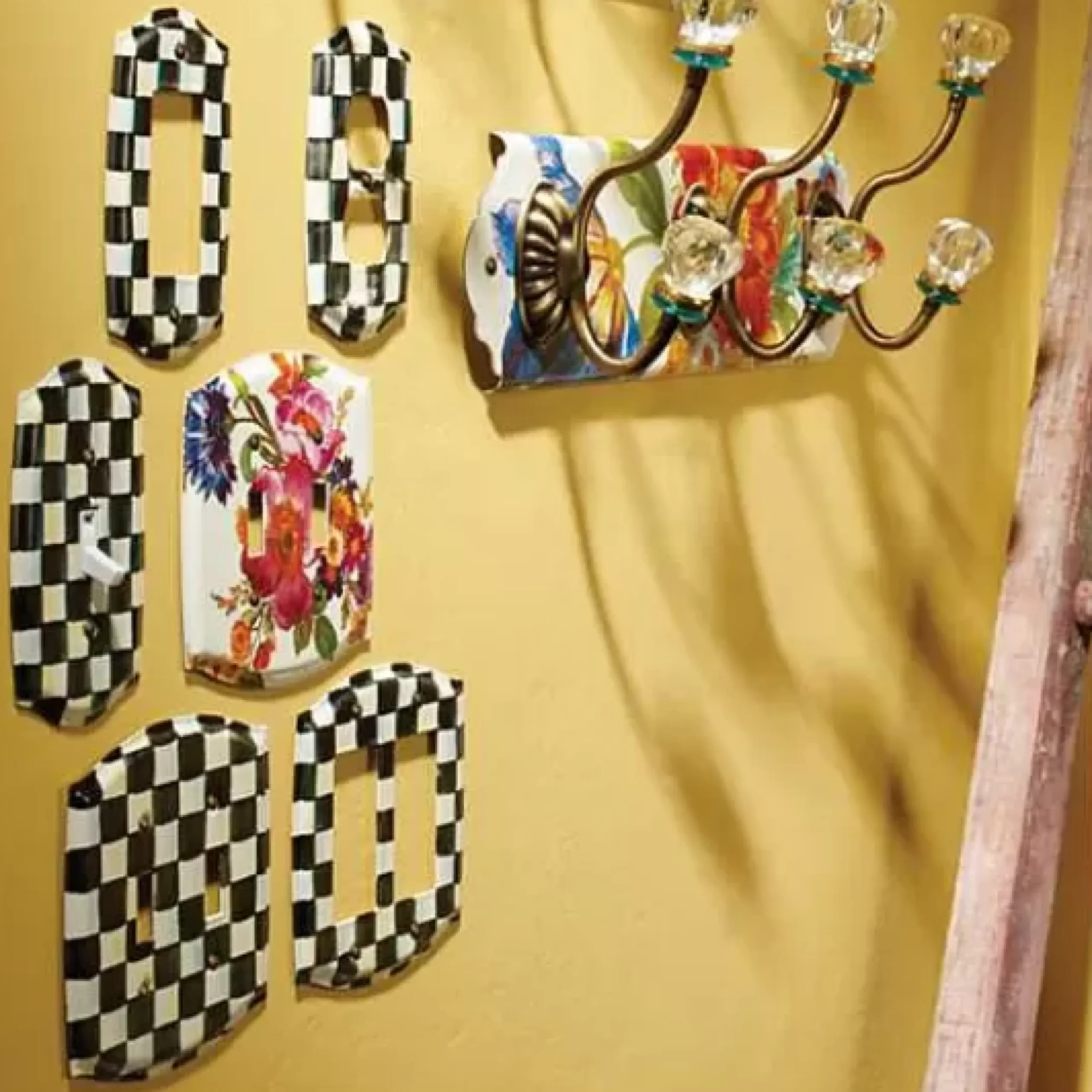 MacKenzie-Childs Courtly Check Single Rocker Switch Plate< Finishing Touches|Room Accents