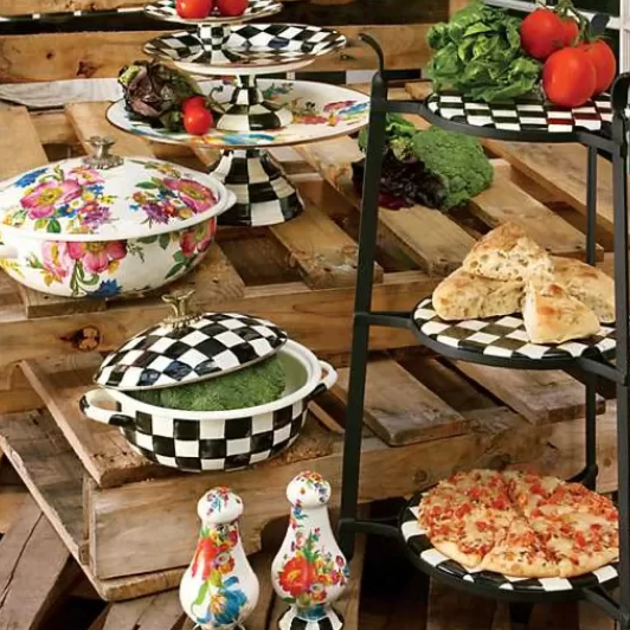 MacKenzie-Childs Courtly Check Small Pedestal Platter< Fall Entertaining|Serveware