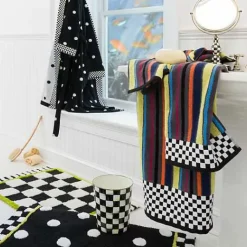 MacKenzie-Childs Courtly Check Standard Bath Rug< Bath & Bath Accessories