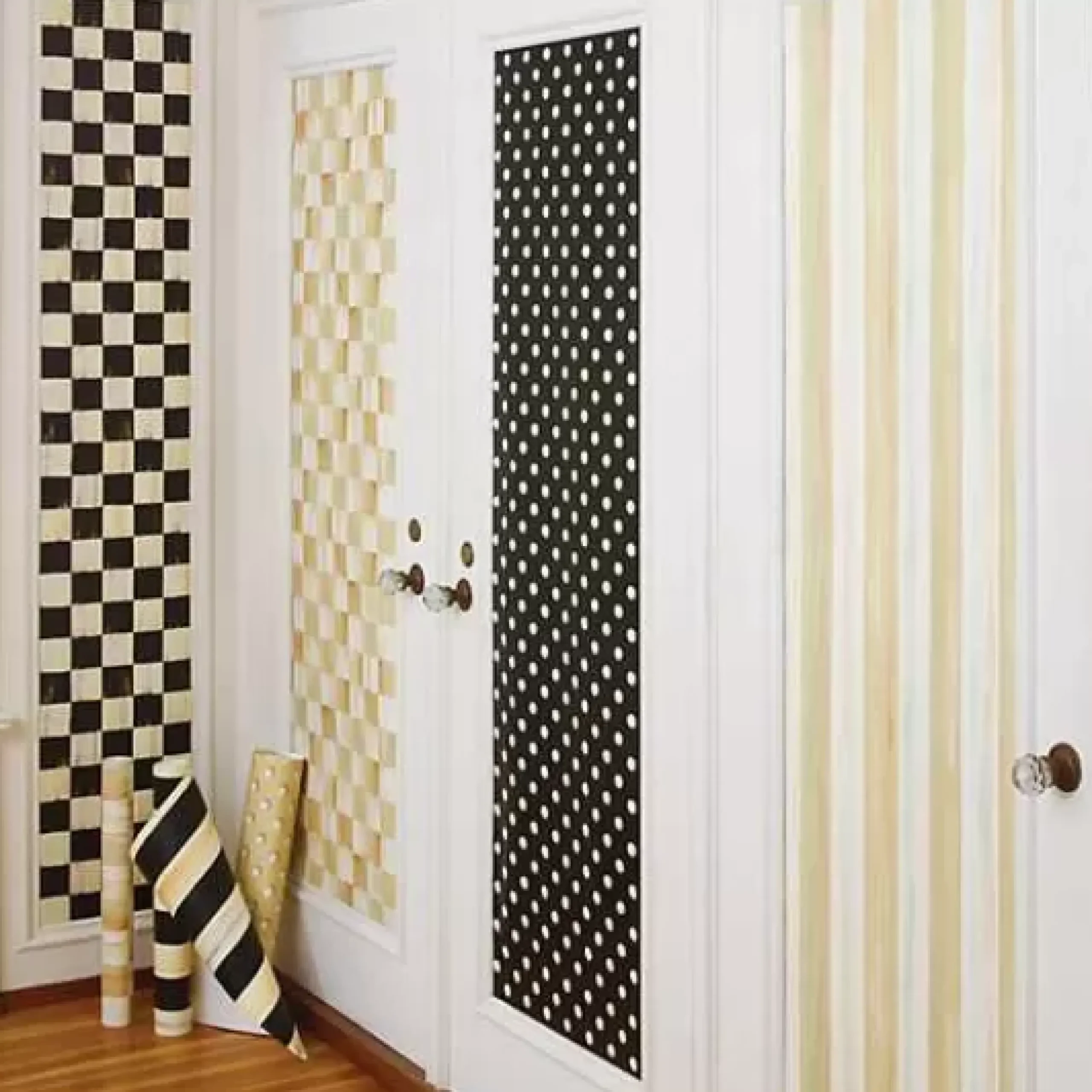 MacKenzie-Childs Courtly Check Wallpaper< Finishing Touches|Room Accents