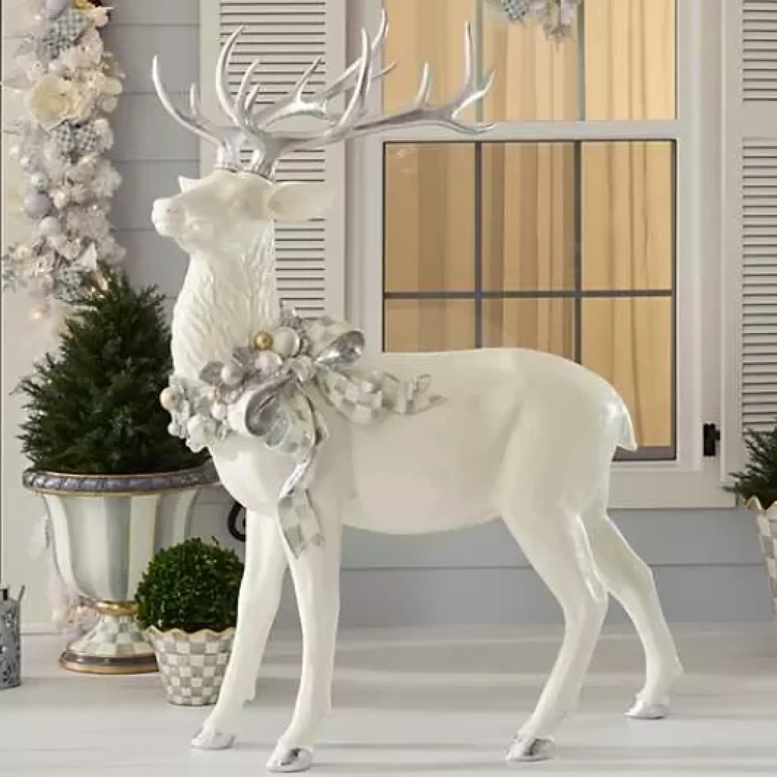 MacKenzie-Childs Crystal Palace Standing Trophy White Deer< Outdoor