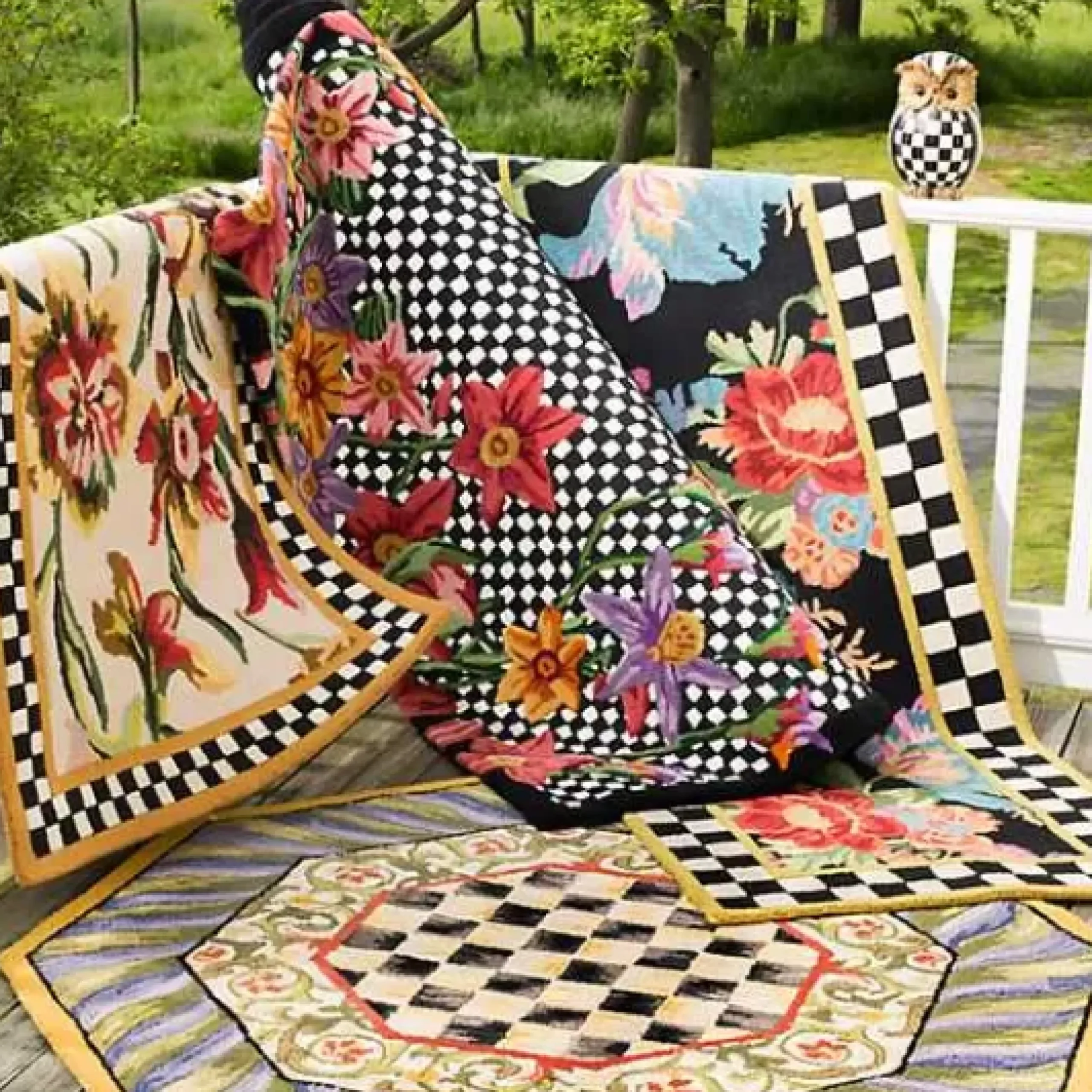 MacKenzie-Childs Flower Market 2'6 x 8' Runner< Rugs