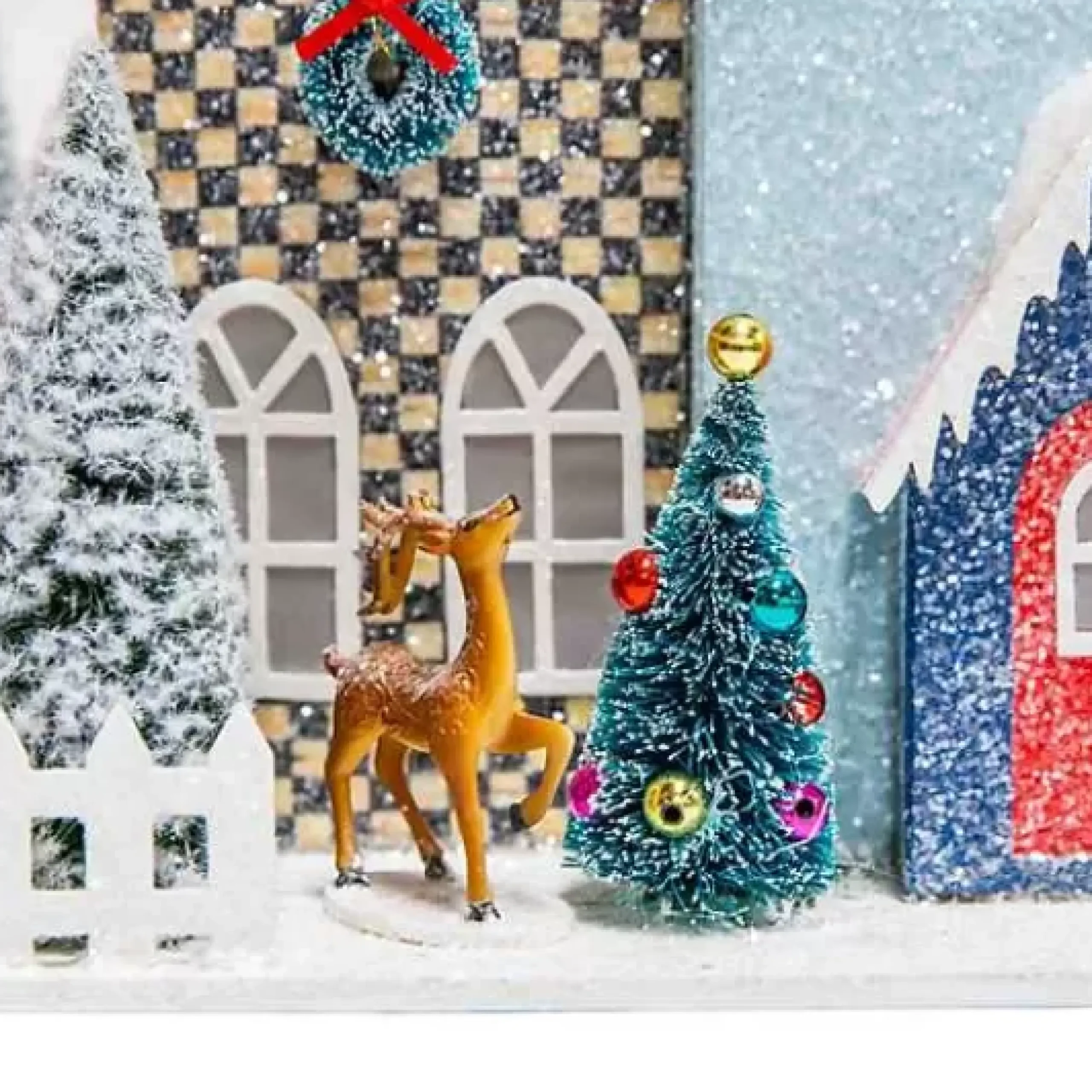 MacKenzie-Childs Granny Kitsch Illuminated Village Mantel Arrangement< Holiday|Room Accents