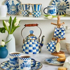 MacKenzie-Childs Royal Check Mug< The Coffee Shop|Drinkware