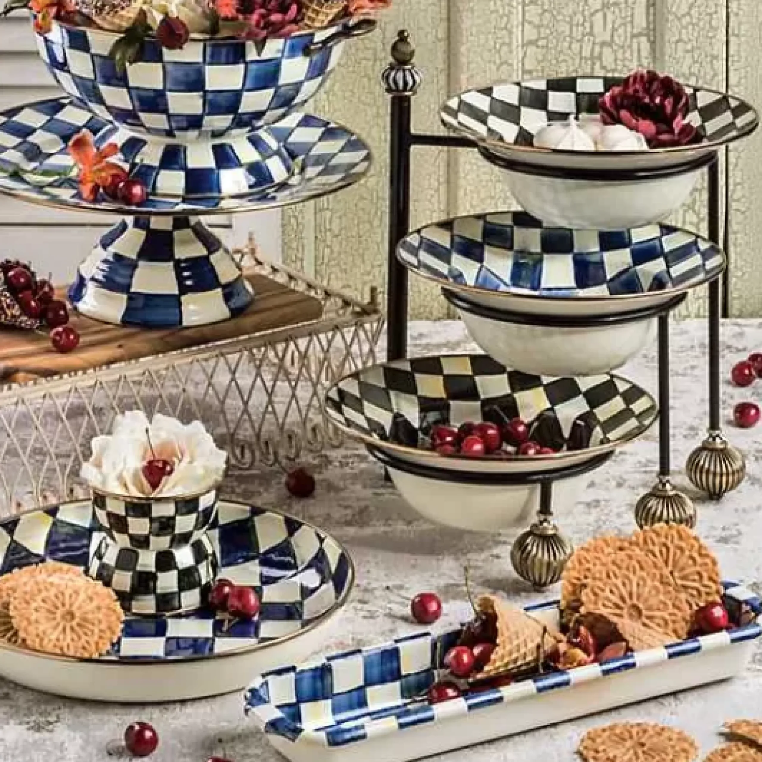 MacKenzie-Childs Serving Stand - Large< Table Accessories|Serveware