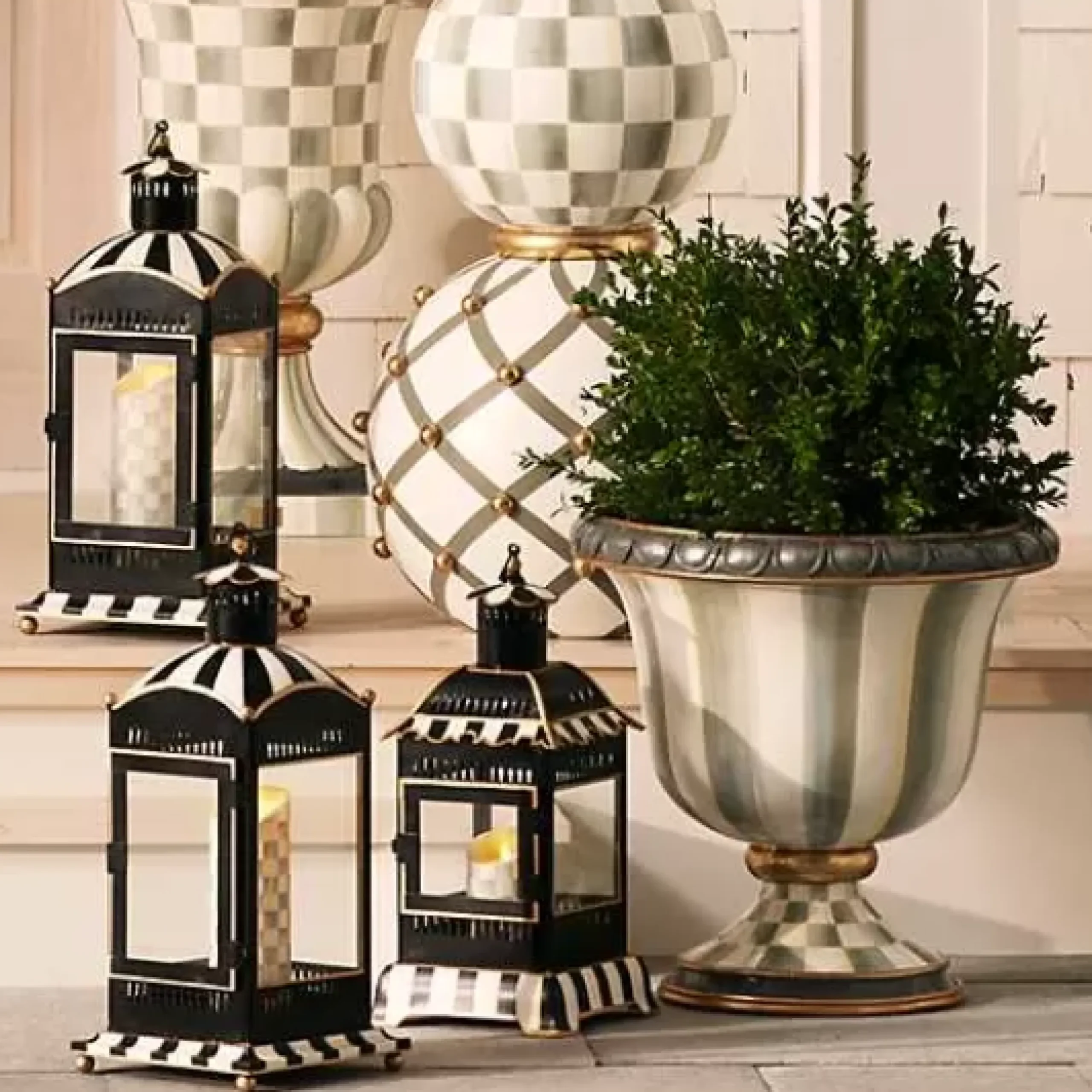 MacKenzie-Childs Sterling Check Flicker 9 Pillar Candle< Candles & Fragrances