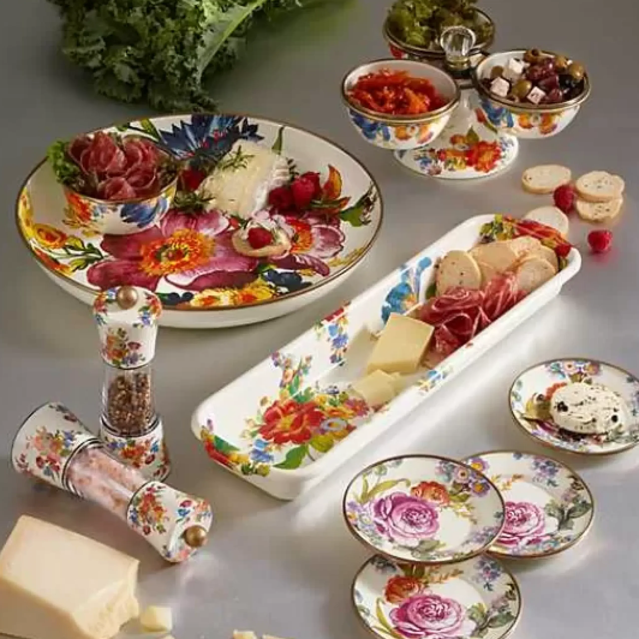 MacKenzie-Childs White Flower Market Pinch Bowl< Bar Entertaining|Serveware